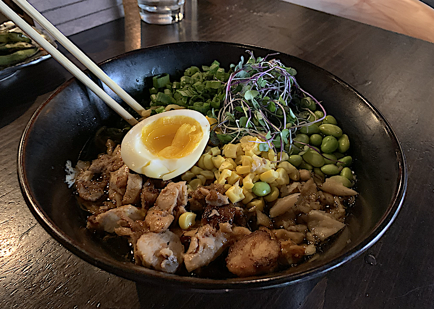 Friday Food Fight: Ramen Enters the Ring — A Chain vs. a Local ...