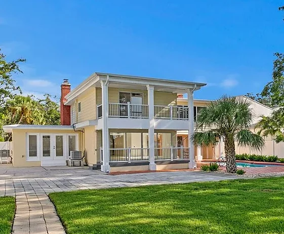 Timeless Waterfront Estate in St. Petersburg