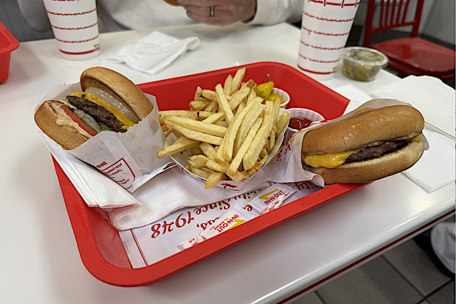 SoCal vs. Tampa Bay in a Burger Battle