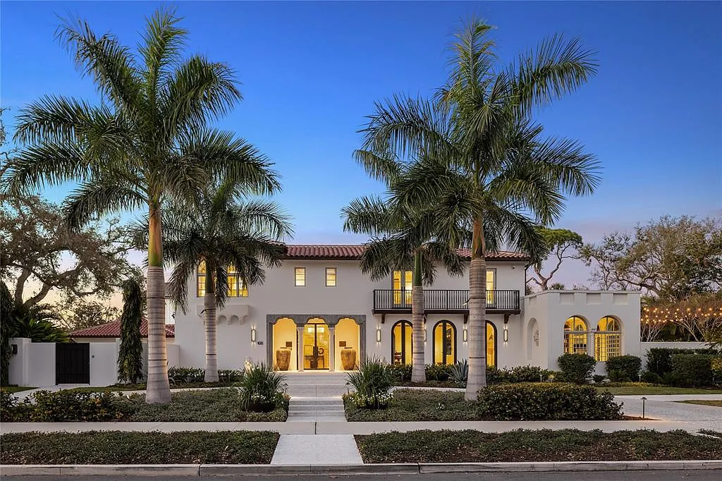 Brightleaf : A Timeless Snell Isle Estate, Fully Rebuilt for Modern Living