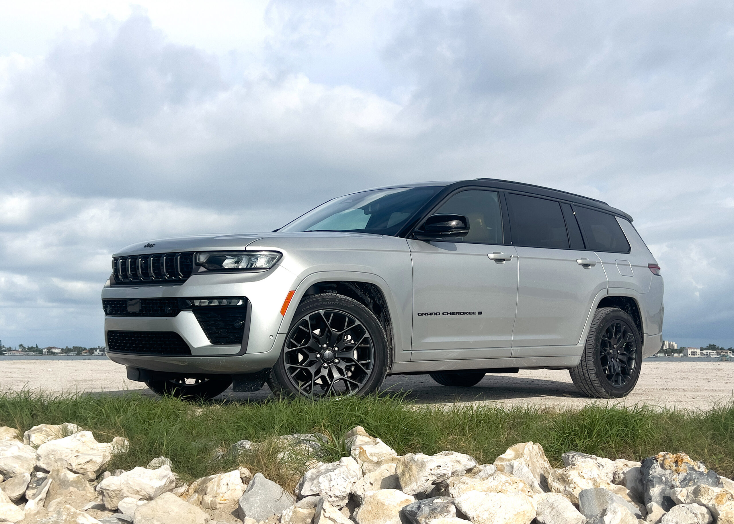 Four Play: Jeep Grand Cherokee Summit L