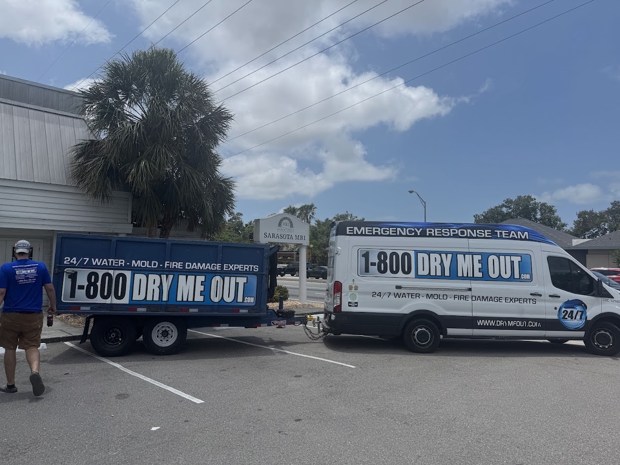 What Tampa Bay Homeowners Should Know About Water, Wind and the Weeks After