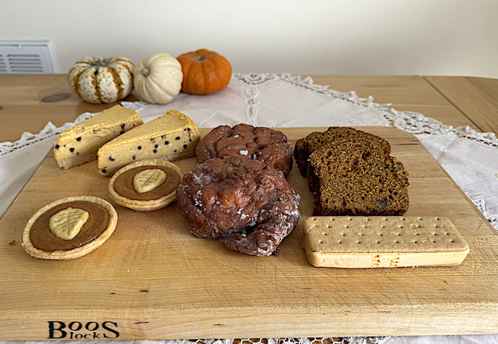 The Great Pumpkin Dessert Hunt (Vol. 5)